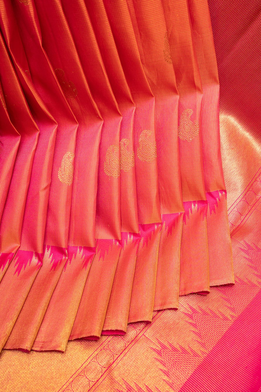 Peach Pink Vairaoosi Checks Pure Kanchipuram Silk Saree - Clio Silks