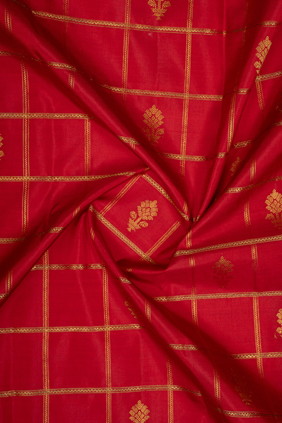 Lakshmi Red and purple Jamdani checks Checks Pure Kanchipuram Silk Saree