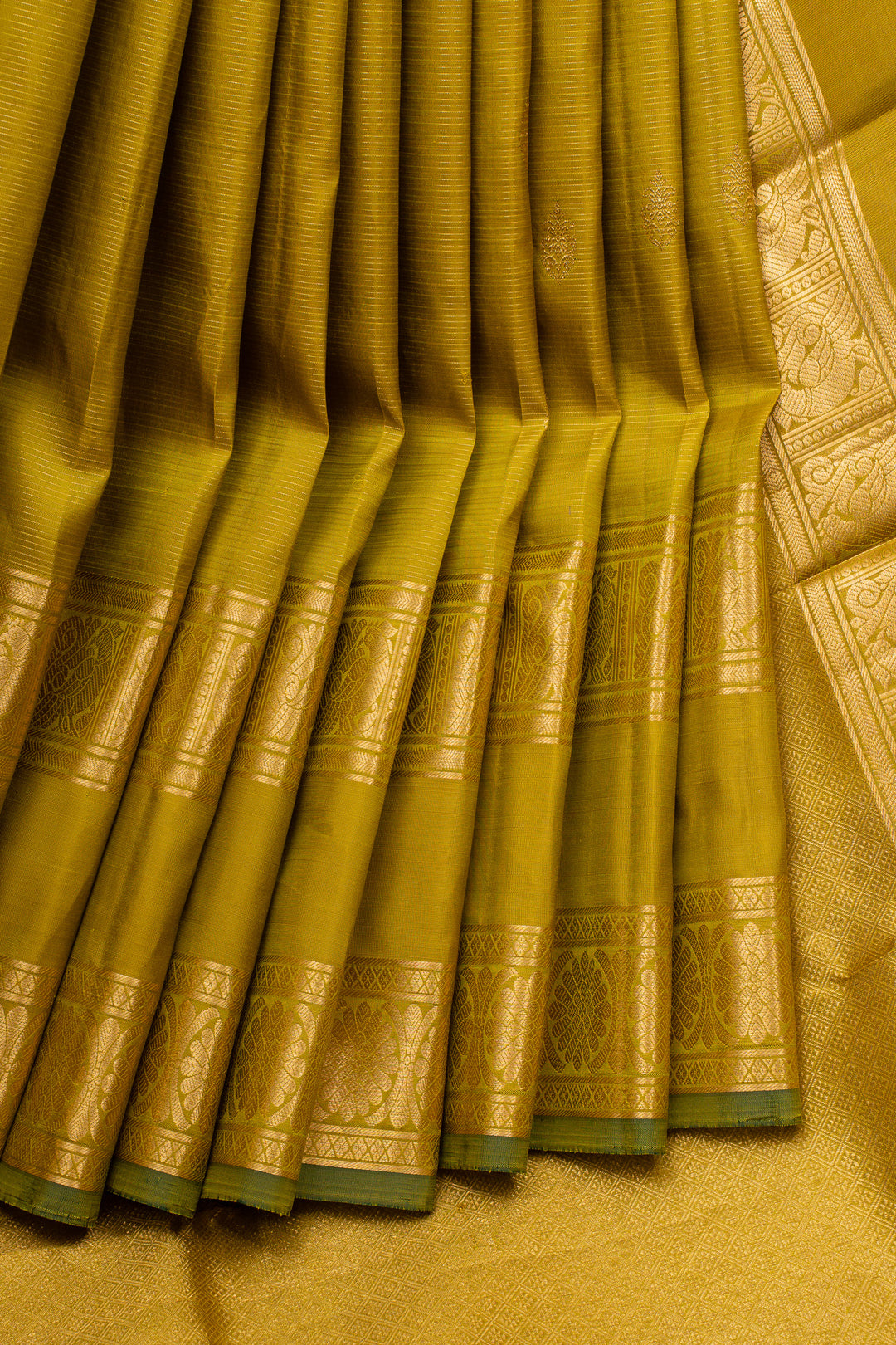 Mehandi Stripes Pure Kanchipuram Silk Saree