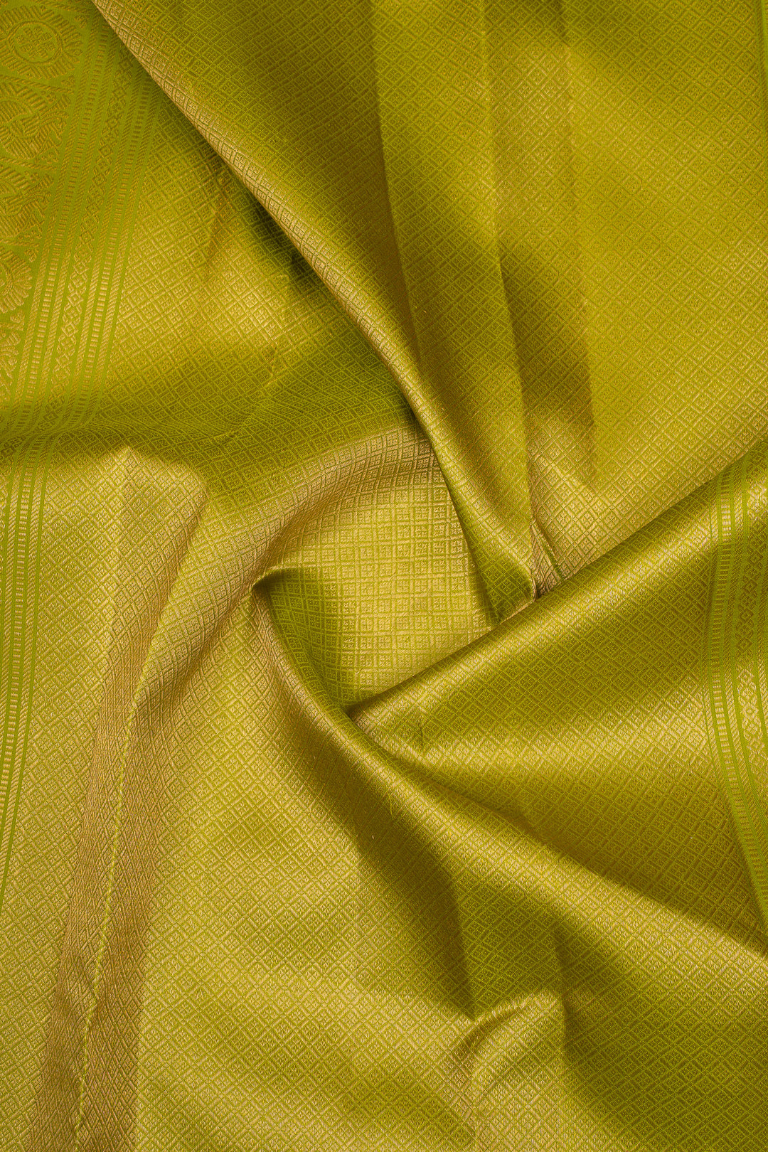 Bottle green traditional pure kanchipuram silk saree