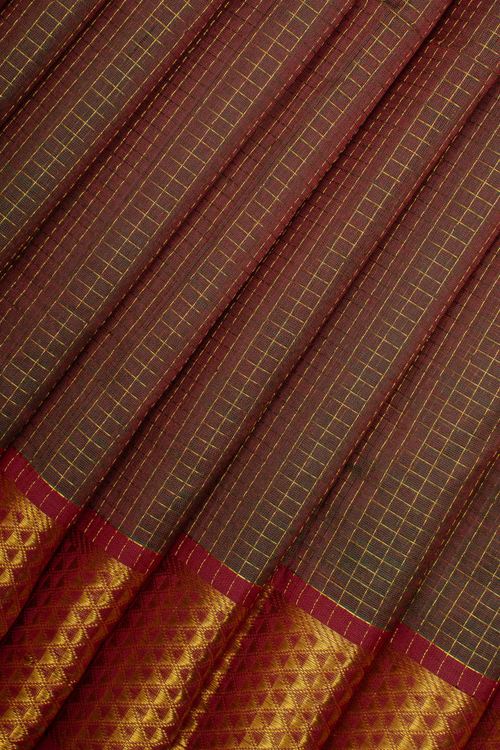 Mandhulir Zari Checks Pure Kanchipuram Silk Saree