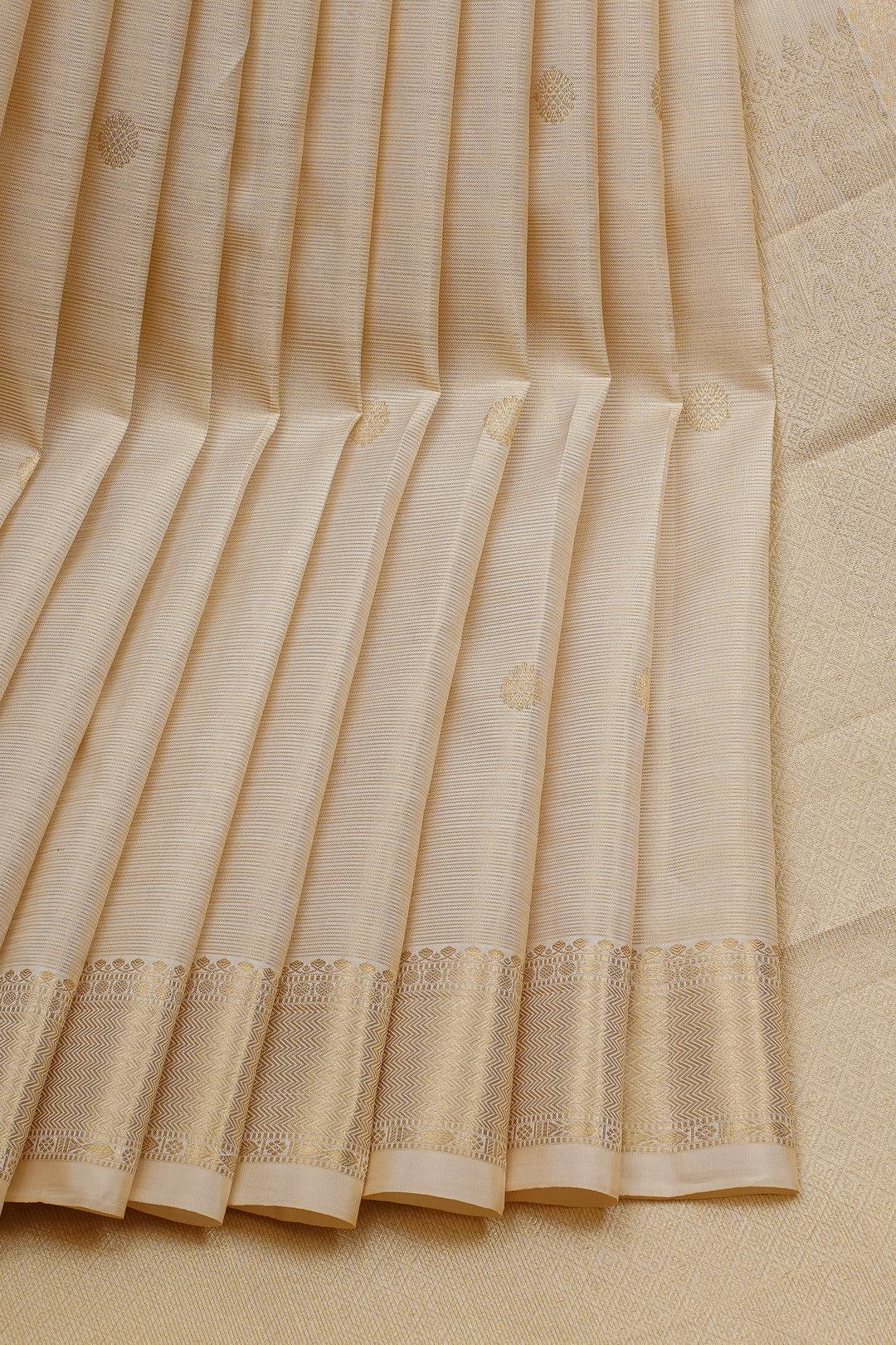 Ivory Vairaoosi Pure Kanchipuram Silk Saree