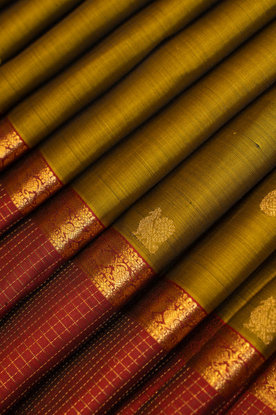 Mehendi green and maroon pure Kanchipuram silk saree