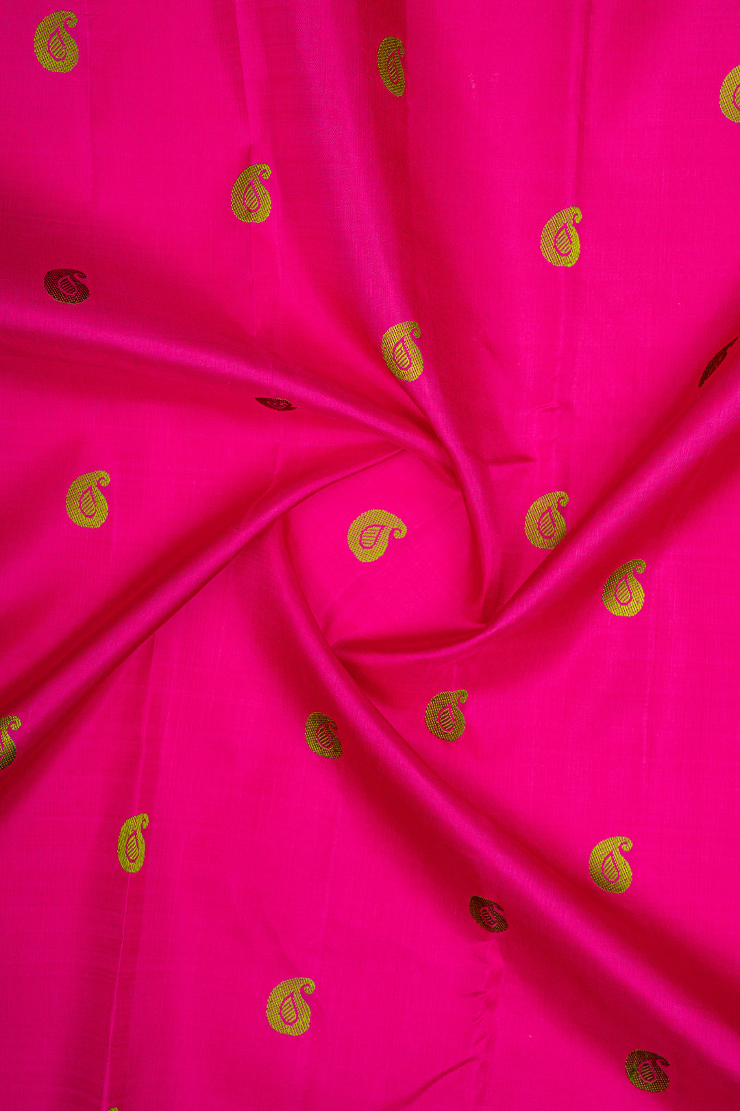 Rani Pink Paisley Motifs Pure Kanchipuram Silk Saree