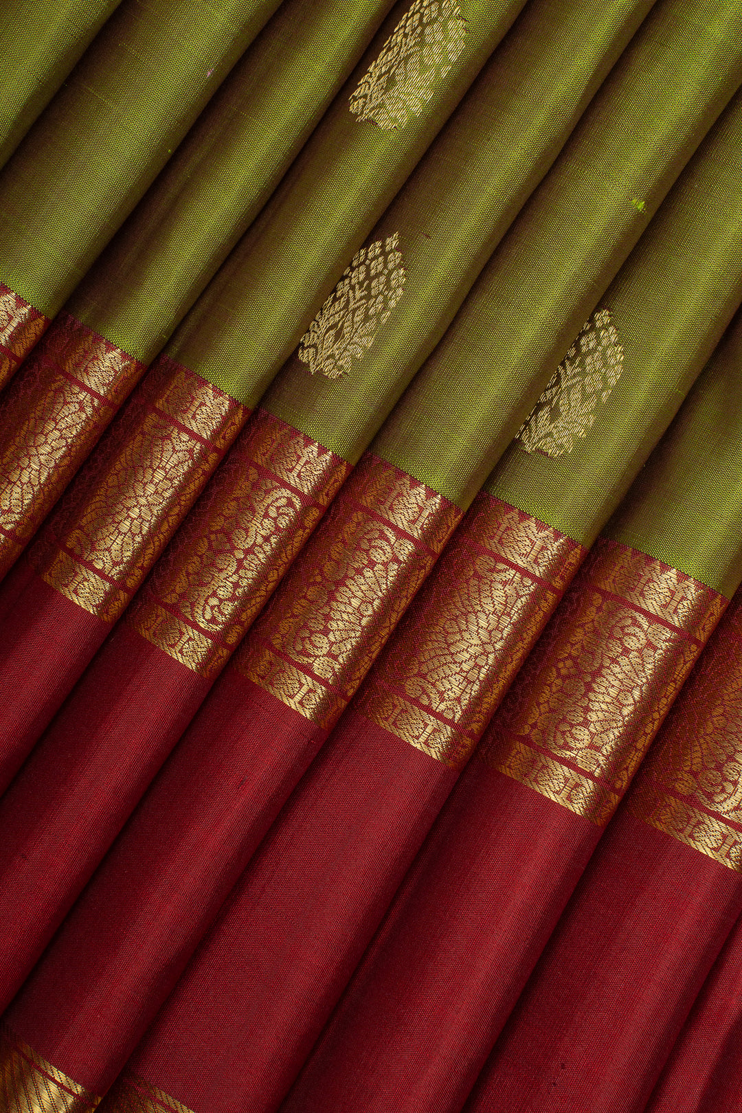 Bottle Green Traditional Pure Kanchipuram Silk Saree