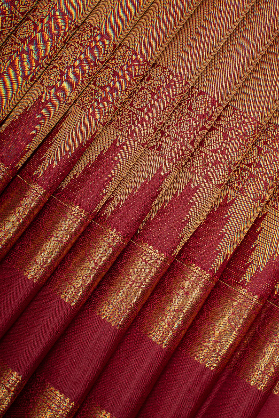 Kumkum Red Temple Brocade Pure Kanchipuram Silk Saree