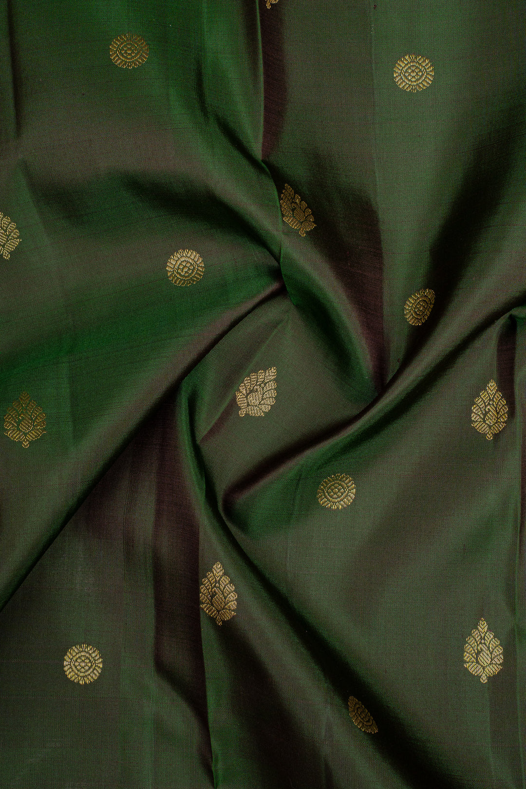 Mandhulir Green Pure Kanchipuram Silk Saree