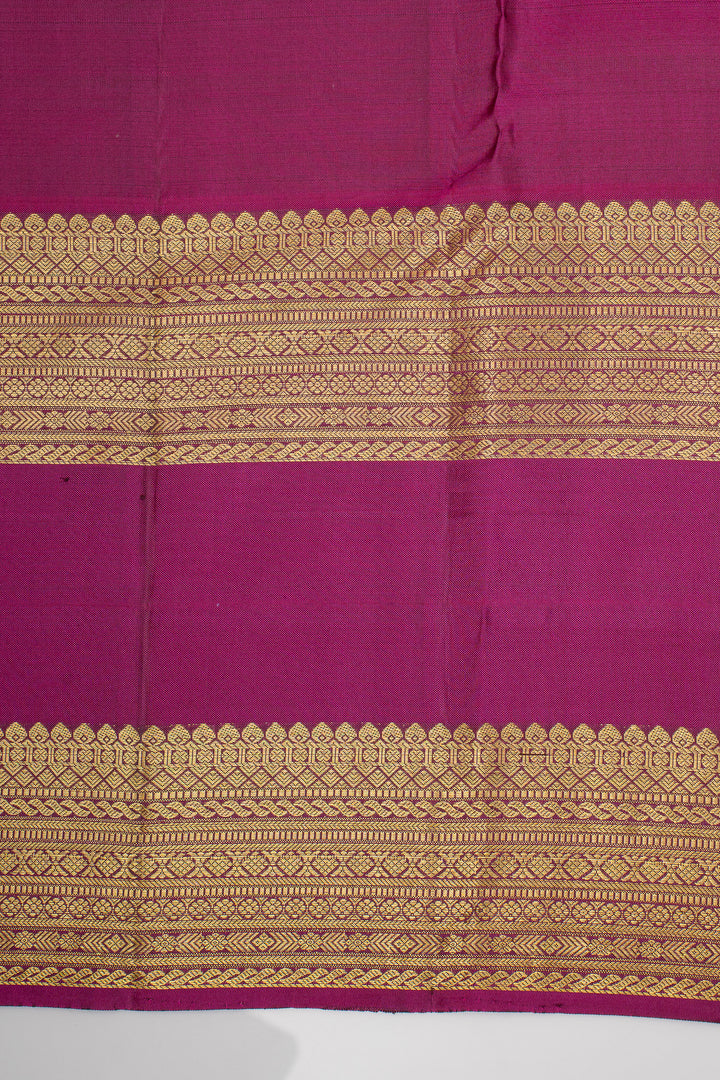 Mandhulir Green Pure Kanchipuram Silk Saree