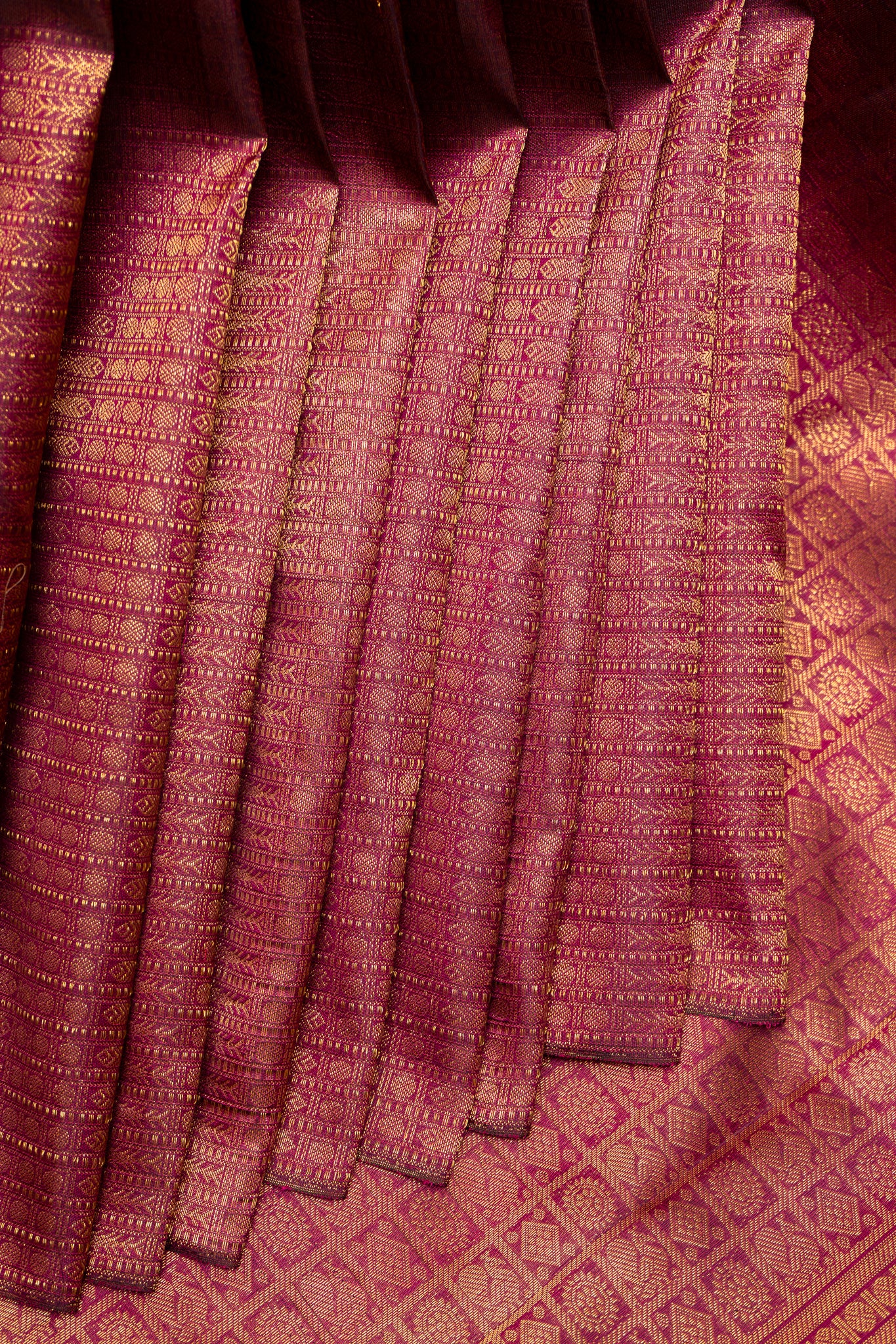 Maroon Shot Colour Zari Brocade Pure Kanchipuram Silk Saree - Clio Silks