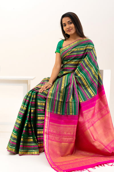 Bottle Green and Pink Varisapettu Pure Zari Kanchipuram Silk Saree - Clio Silks