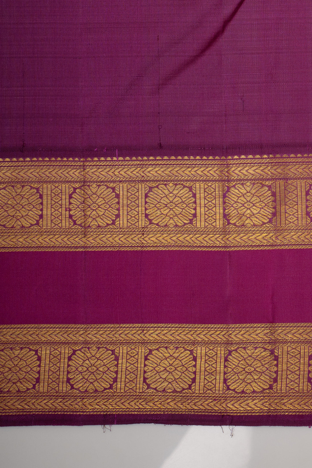Sampanga Green and Magenta Pure Kanchipuram Silk Saree