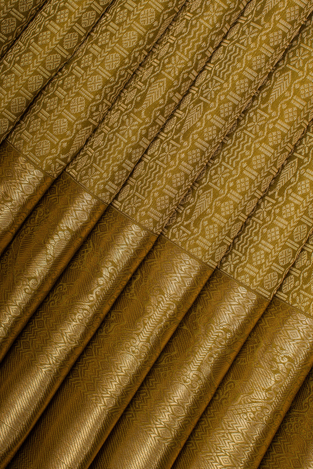 Mehandi Green Brocade Pure Kanchipuram Silk Saree