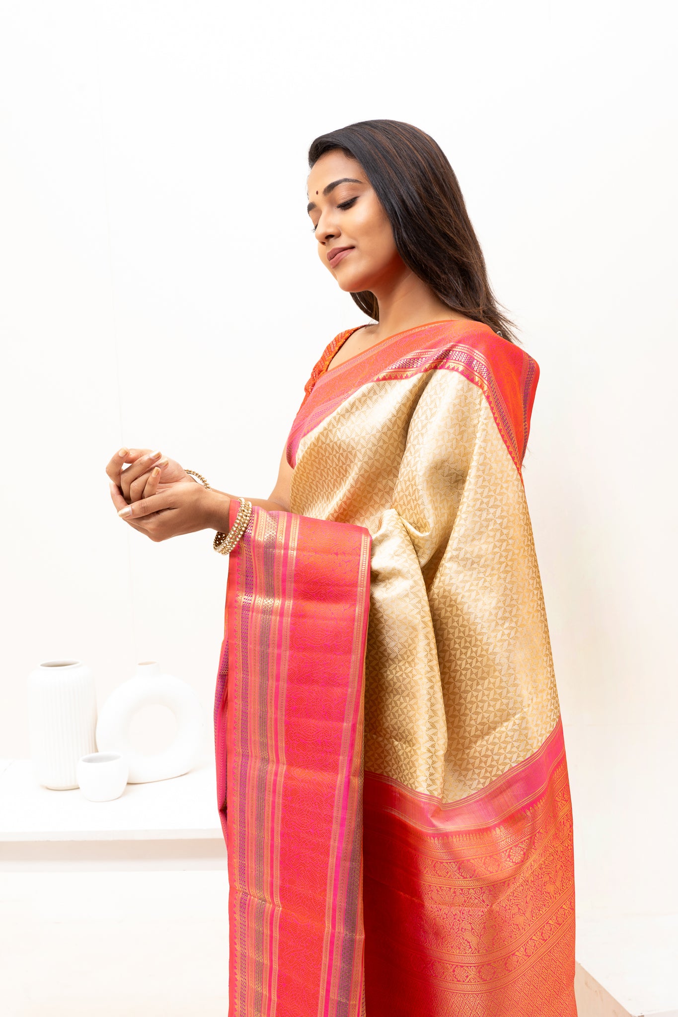 Ivory and Peach Pure Zari Kanchipuram Silk Saree - Clio Silks