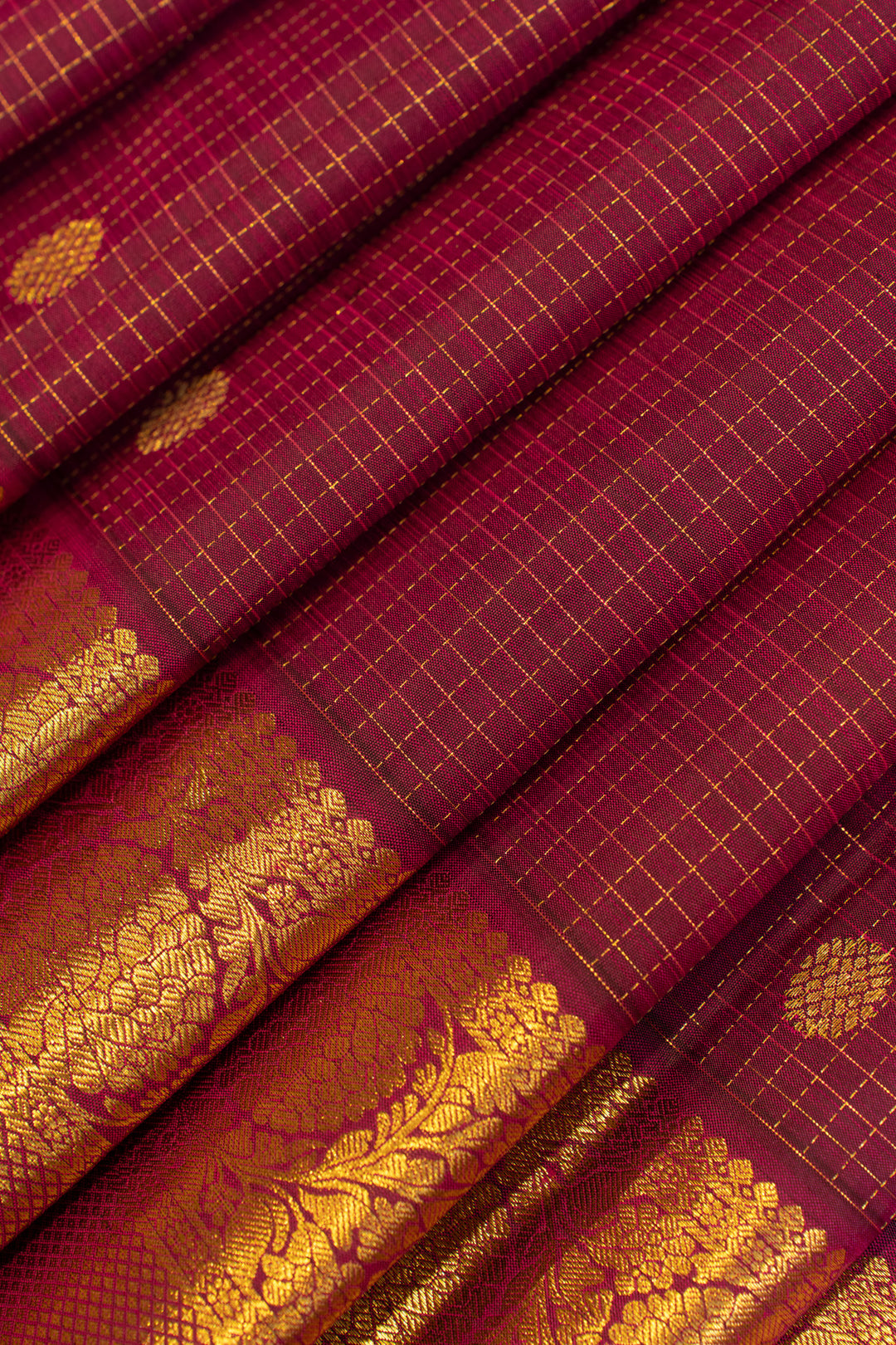 Purple vairaoosi checks and motifs pure Kanchipuram silk saree