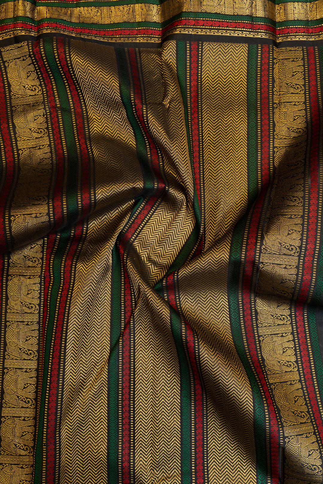 Deep red and black varisaipettu pure zari Kanchipuram silk saree