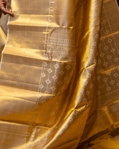 Plain Golden Kanchipuram Silk Online