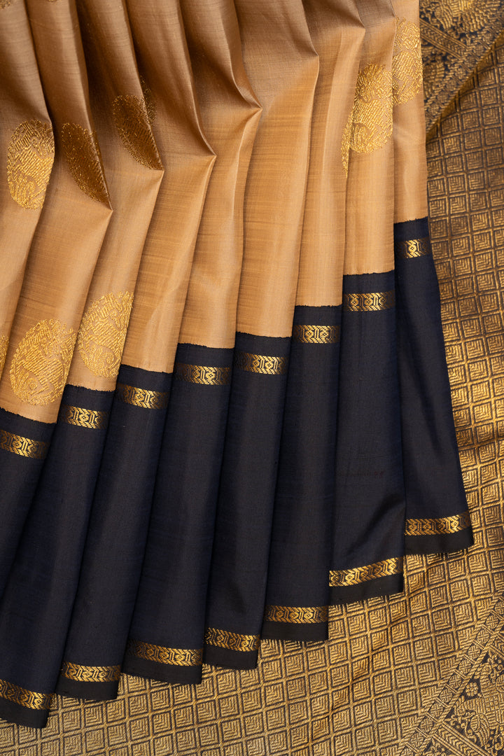 Beige and Midnight Blue Pure Zari Kanchipuram Silk Saree - Clio Silks