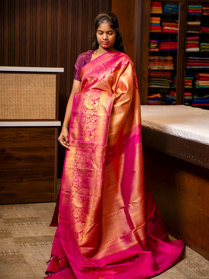 Peach and Magenta Brocade Pure Kanchipuram Silk Saree - Clio Silks