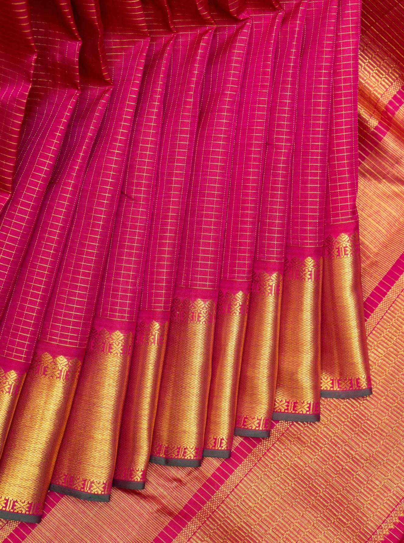 Pink Zari Checks Traditional Kanchipuram Silk Saree - Clio Silks