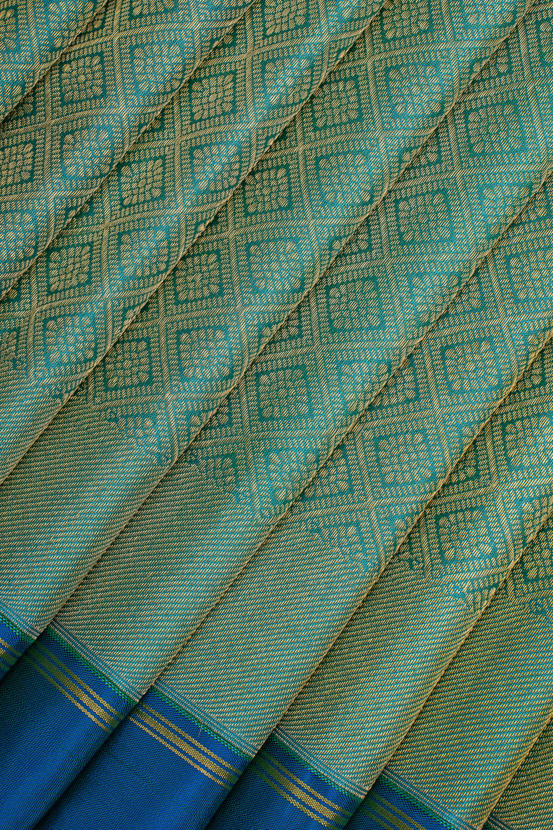 Peacock Green Diamond Brocade Pure Kanchipuram Silk Saree
