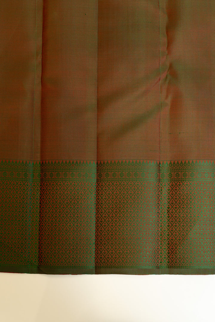 Rust orange and mandhulir green Muthu zari pure Kanchipuram silk saree