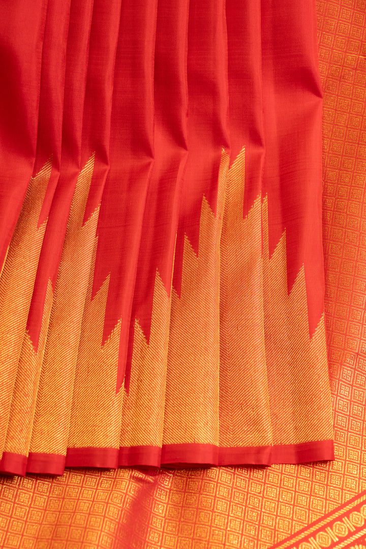 Pearl white and mandhulir green traditional pure Kanchipuram silk saree