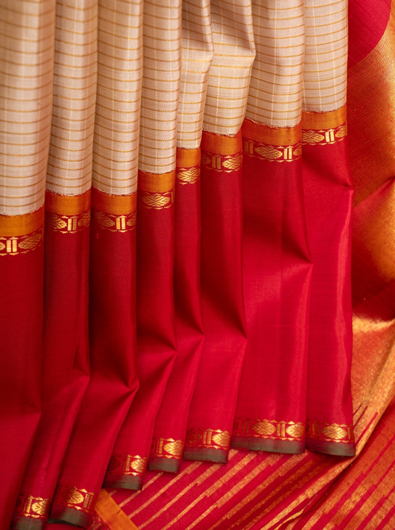 Khaki Gold Checks Pure Kanchipuram Silk Saree - Clio Silks