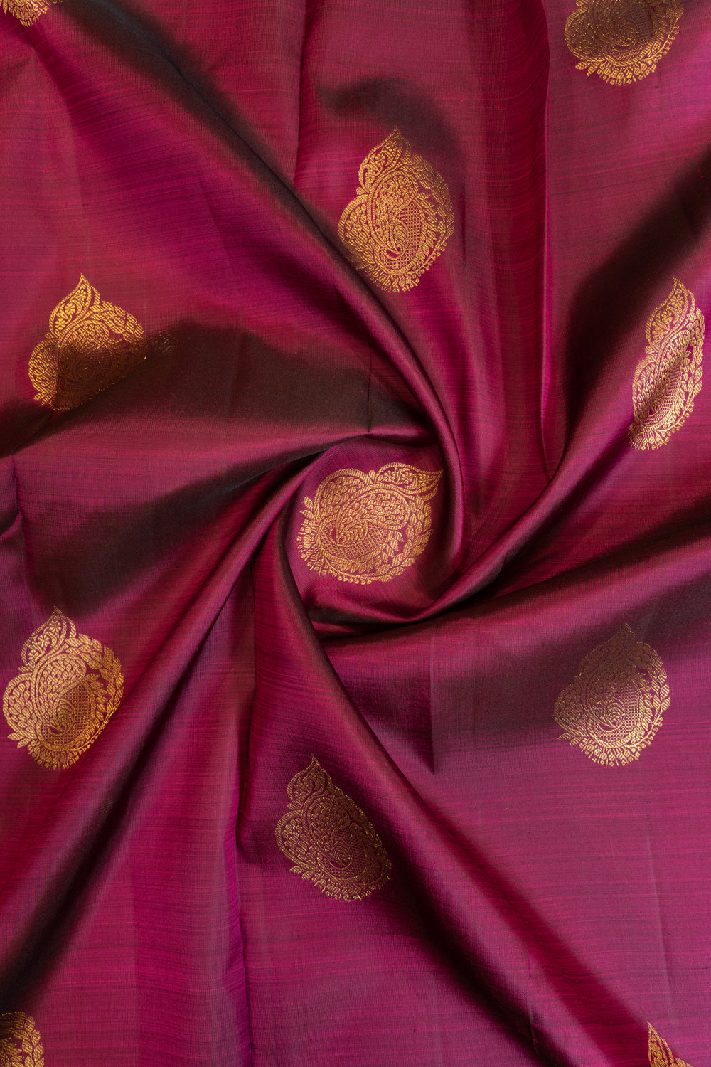 Magenta purple small border pure Kanchipuram silk saree
