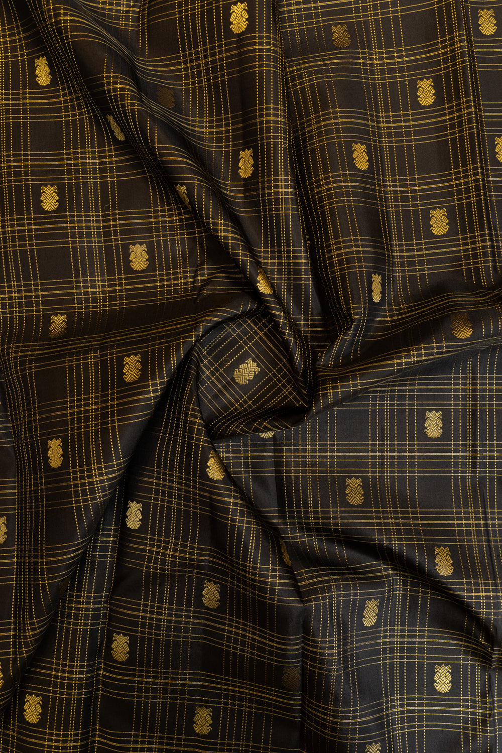 Black Muthu zari checks traditional pure Kanchipuram silk saree