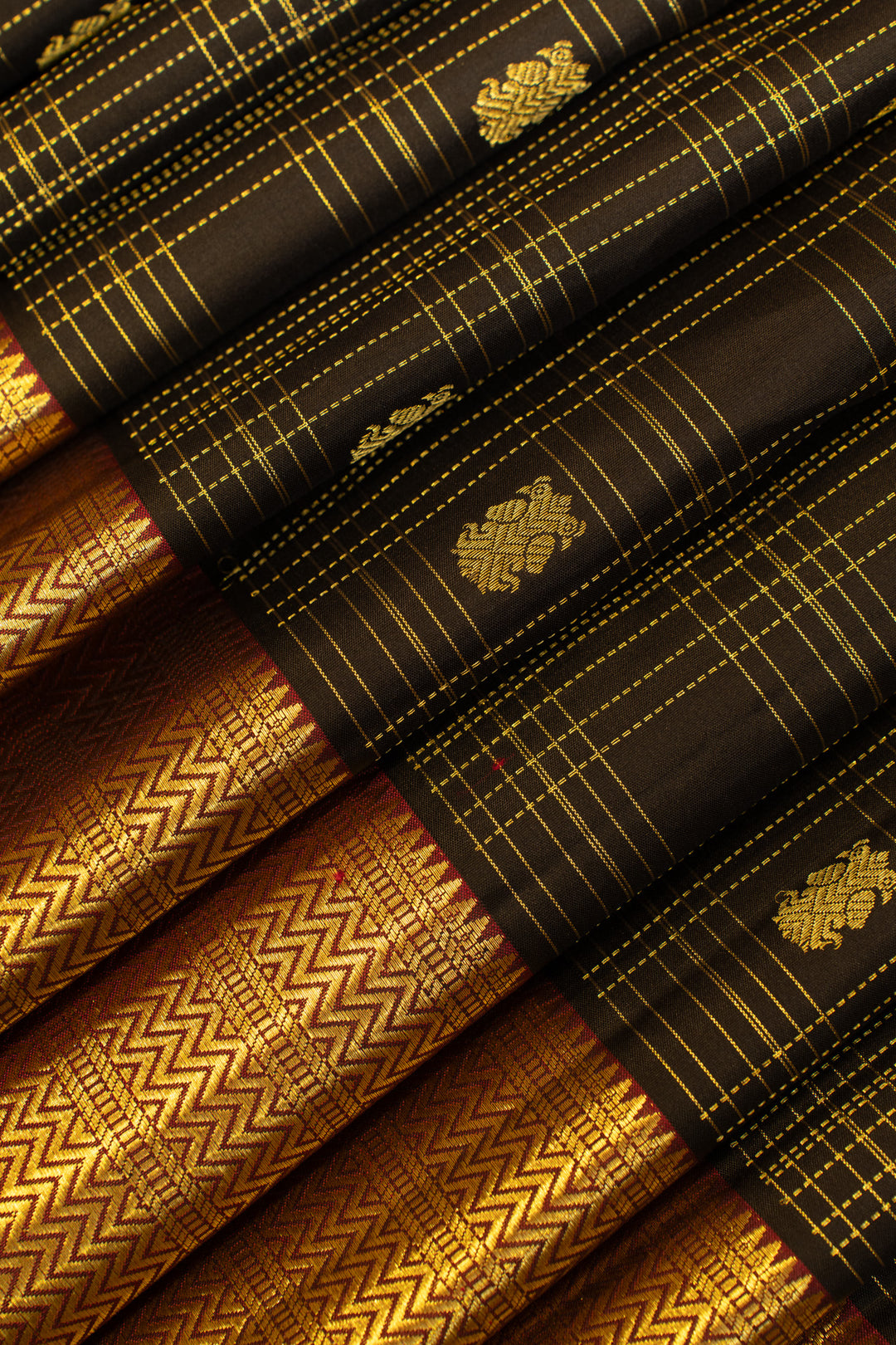 Black Muthu zari checks traditional pure Kanchipuram silk saree