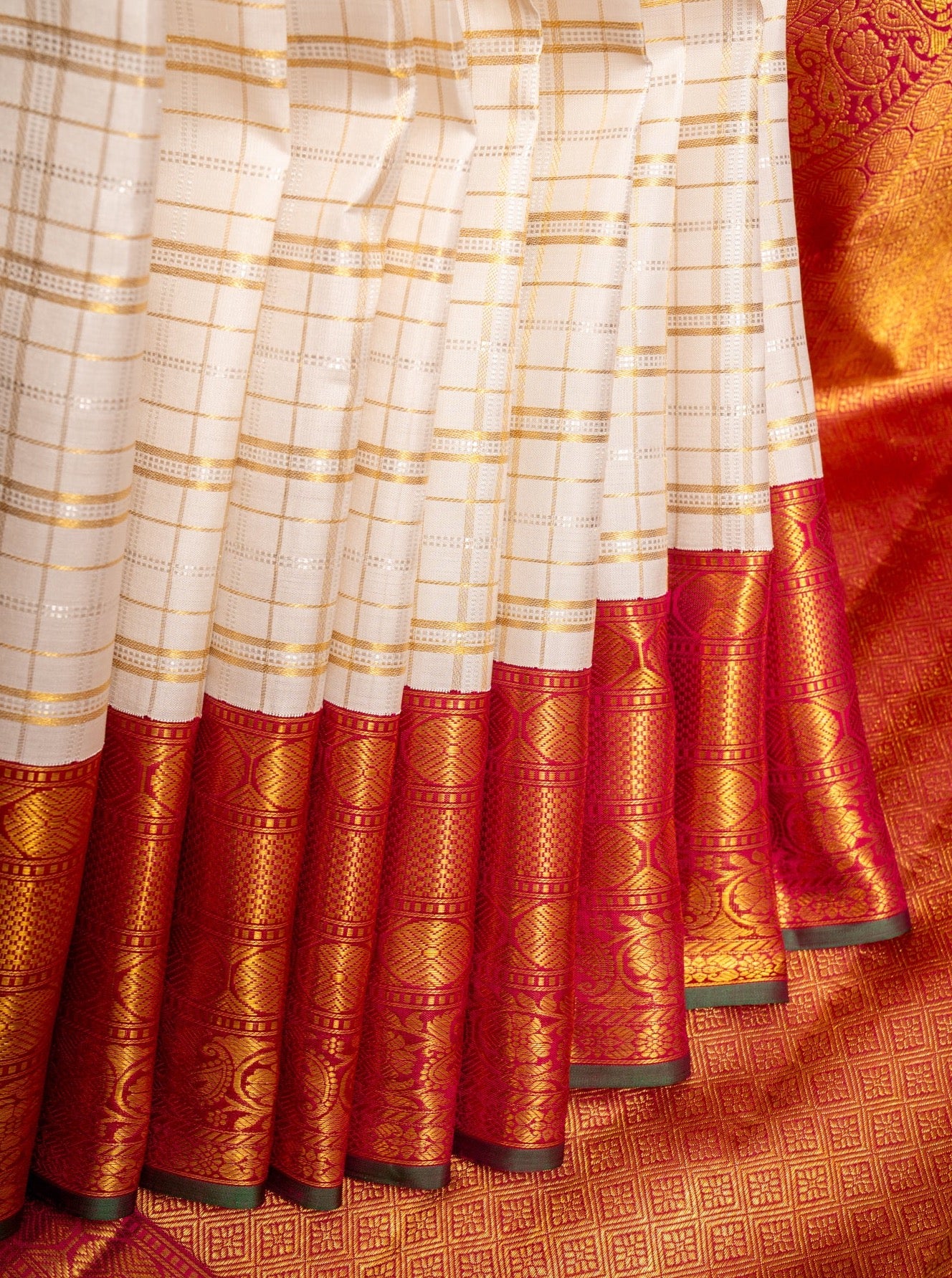 Pearl White Zari Checks Pure Kanchipuram Silk Saree - Clio Silks