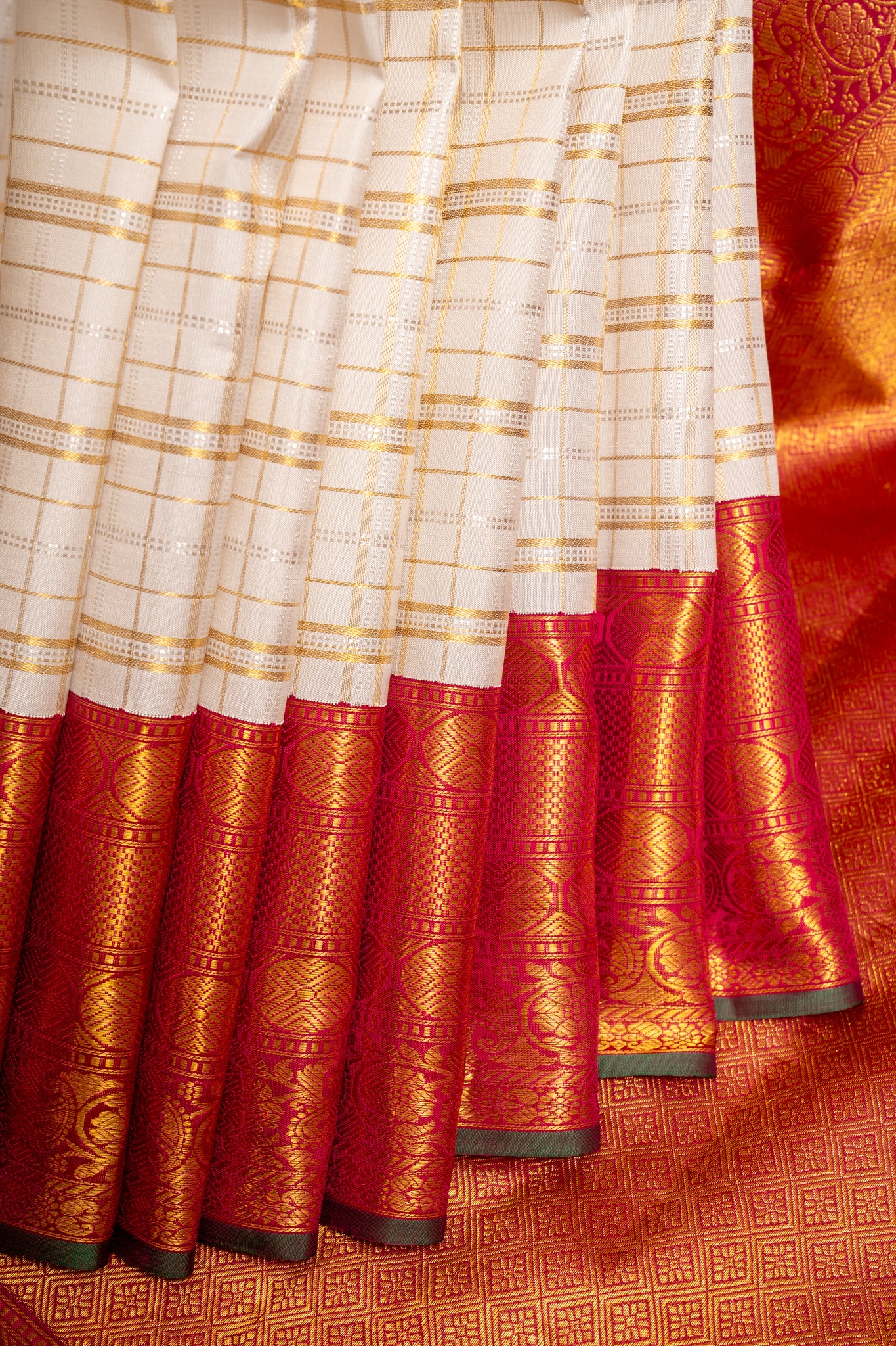 Pearl White Zari Checks Pure Kanchipuram Silk Saree - Clio Silks