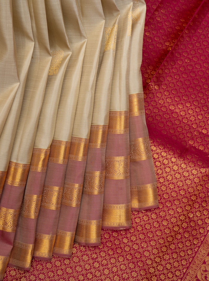 Champagne Cream and Pink Pure Kanchipuram Silk Saree - Clio Silks