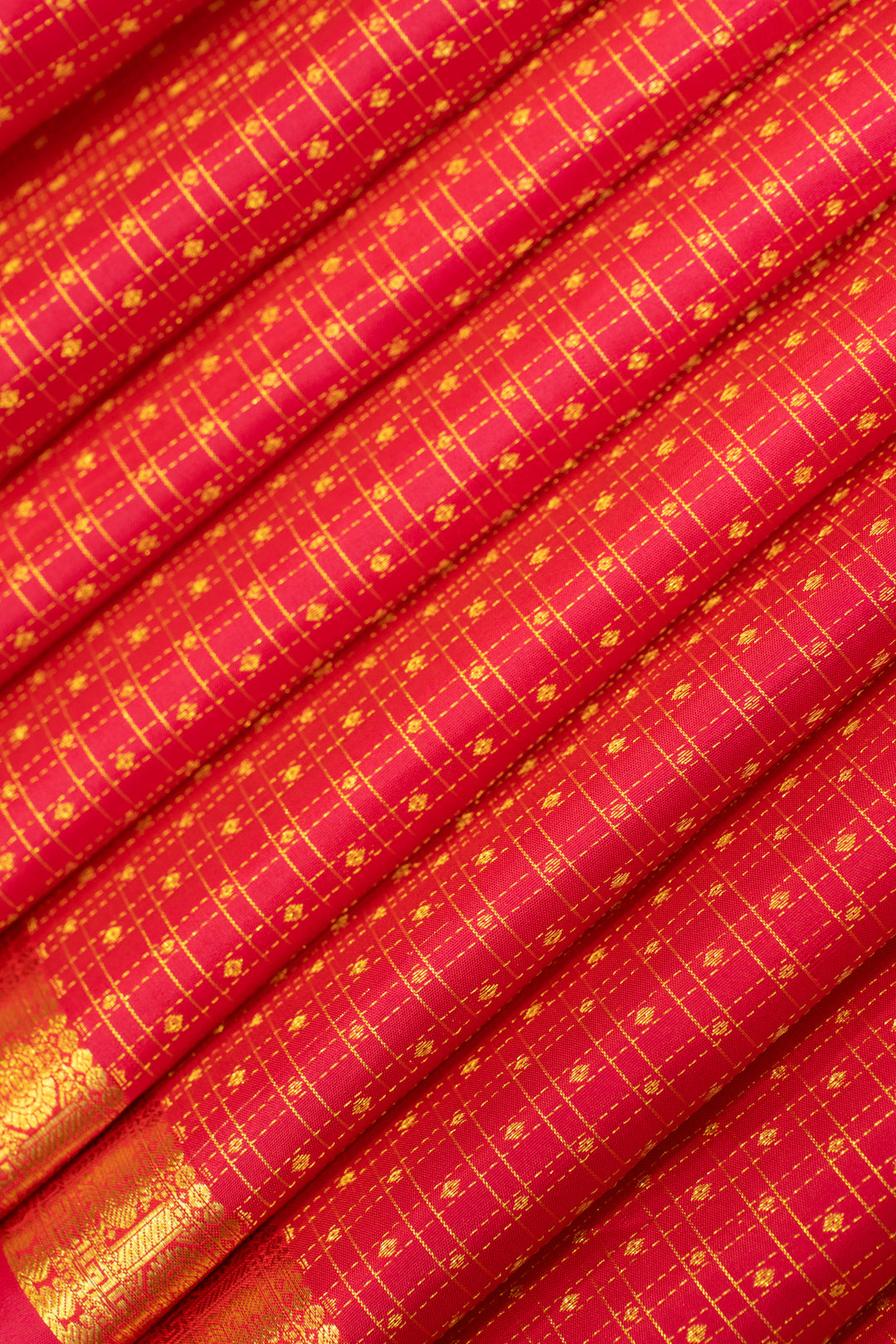 Magenta pink muthuzari checks pure Kanchipuram silk saree