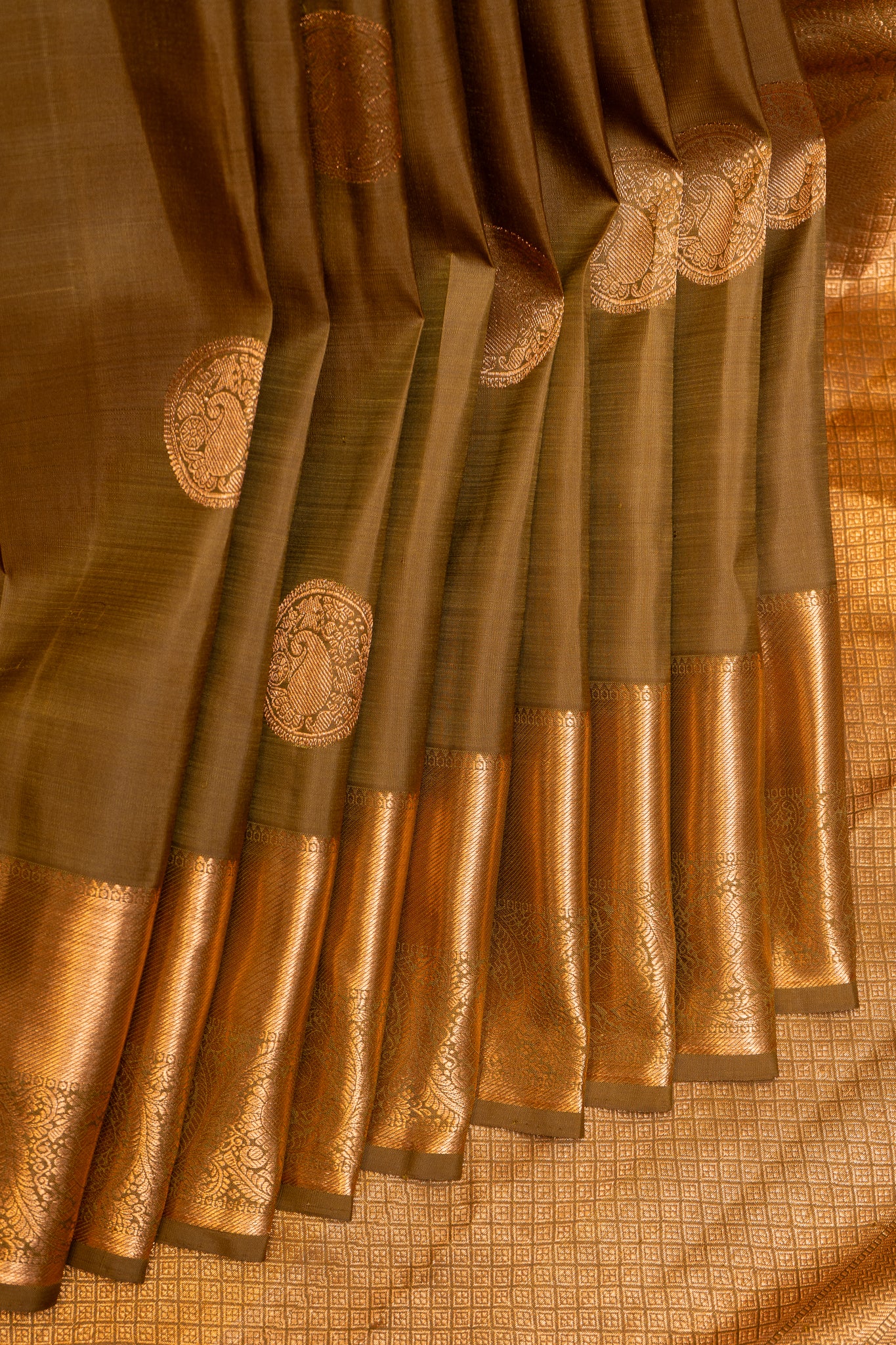 Mehendi Green Pure Kanchipuram Silk Saree - Clio Silks