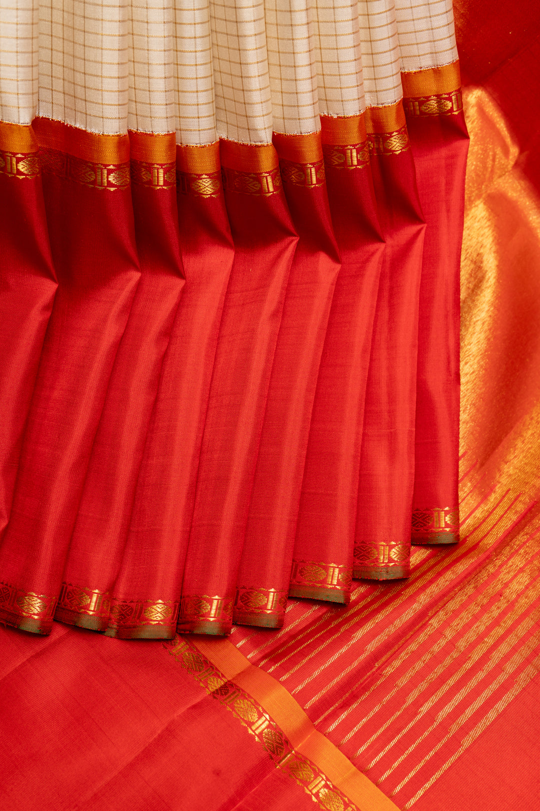 Pearl White Zari Checks Pure Kanchipuram Silk Saree - Clio Silks