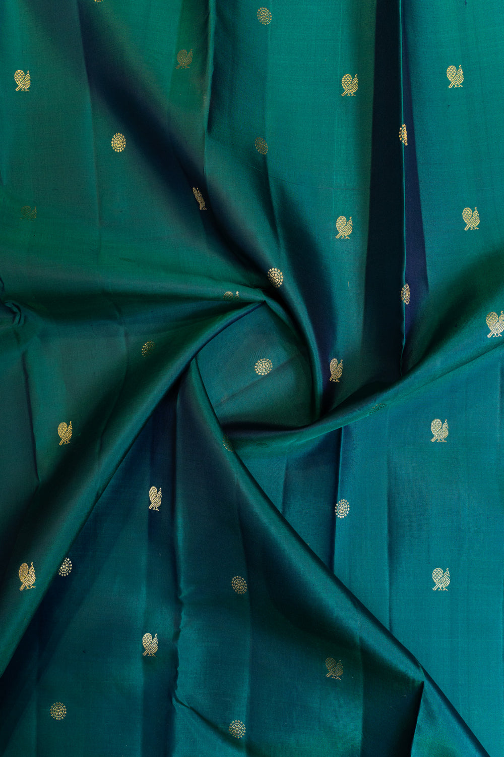 Azure Blue and magenta pure Kanchipuram silk saree