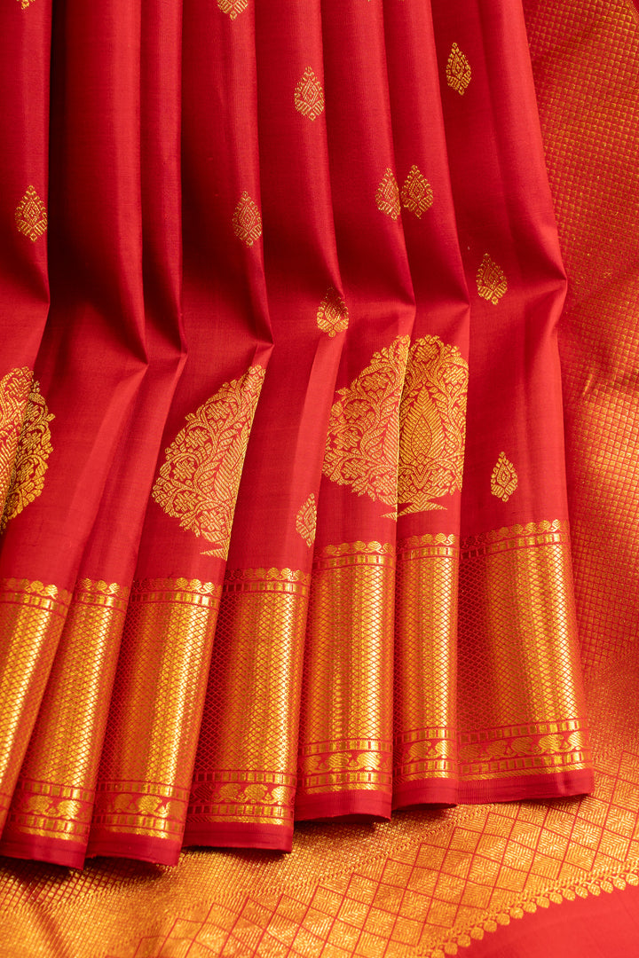 Red thilakam pure Kanchipuram silk saree