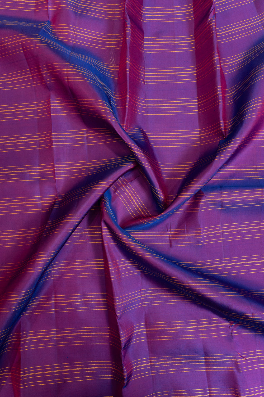 Vairaoosi pattern pure silk saree in dual tones