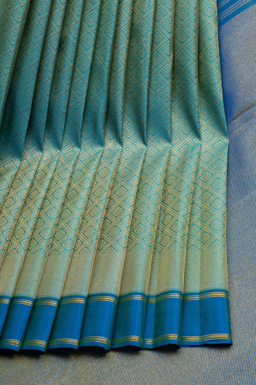 Peacock Green Diamond Brocade Pure Kanchipuram Silk Saree