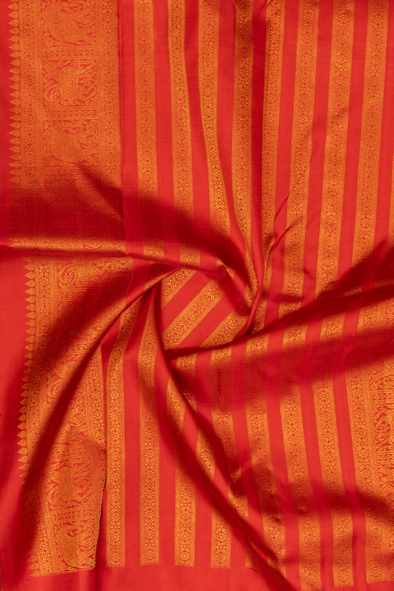 Maroon and red checks varisaipettu pure zari Kanchipuram silk saree