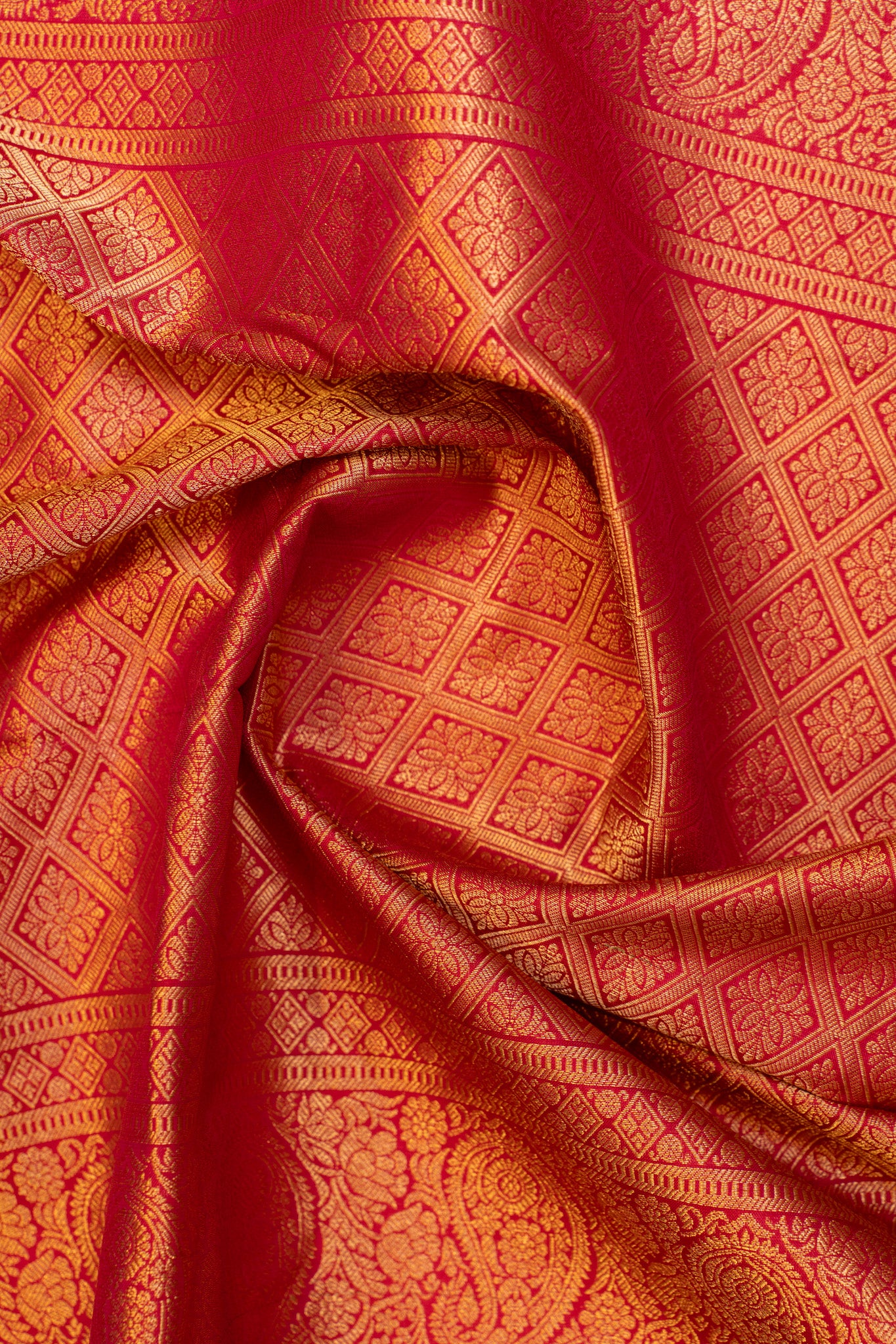 Intricate Magenta and Bottle Green Brocade Work on Pure Kanjivaram Silk Saree