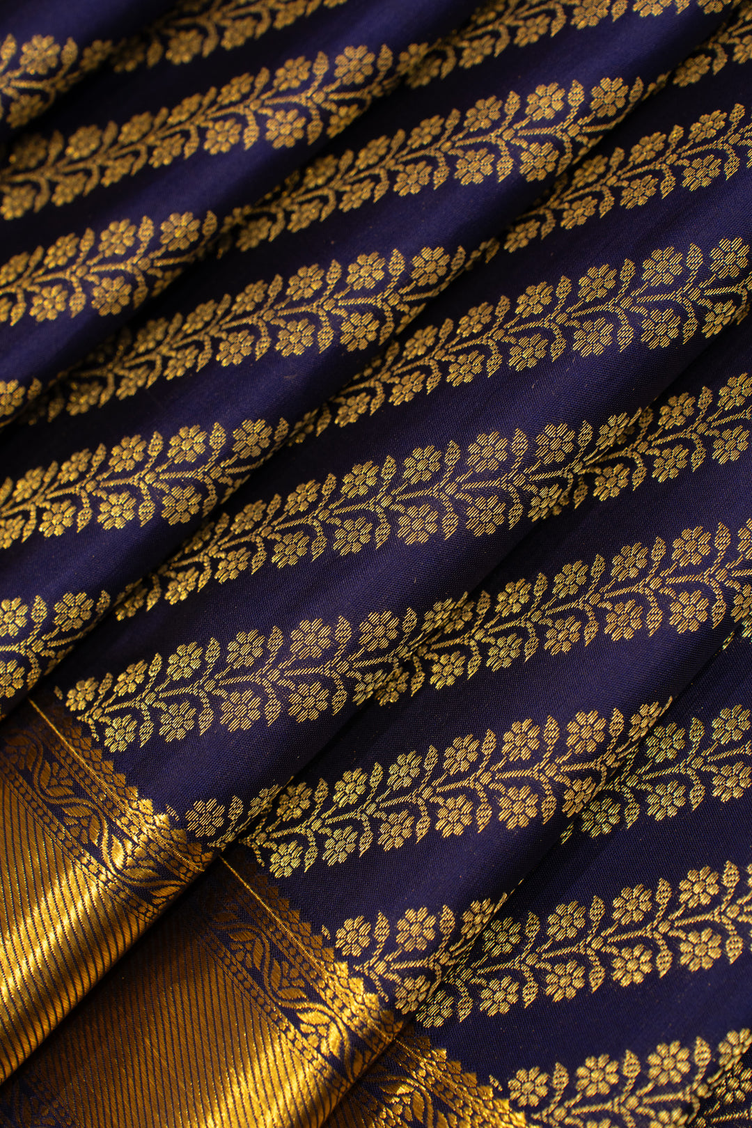 Dark blue leheriya pure Kanchipuram silk saree