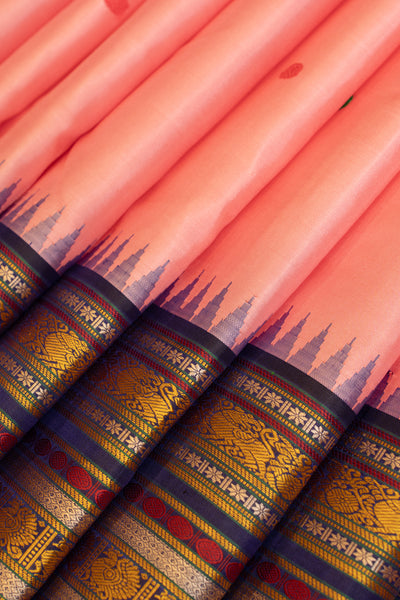 Intricate pleats of the Lotus Link Thread Buttis pure Kanjivaram silk saree, highlighting its delicate threadwork.