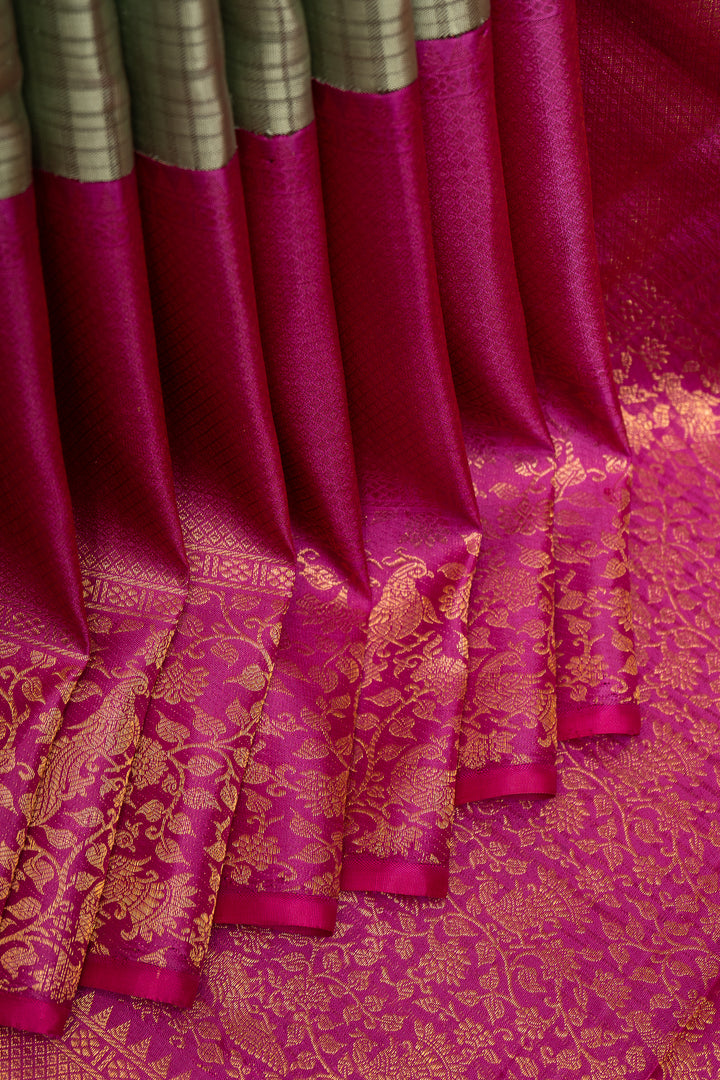 Elaichi Green and Magenta Pure Zari Kanchipuram Silk Saree - Clio Silks