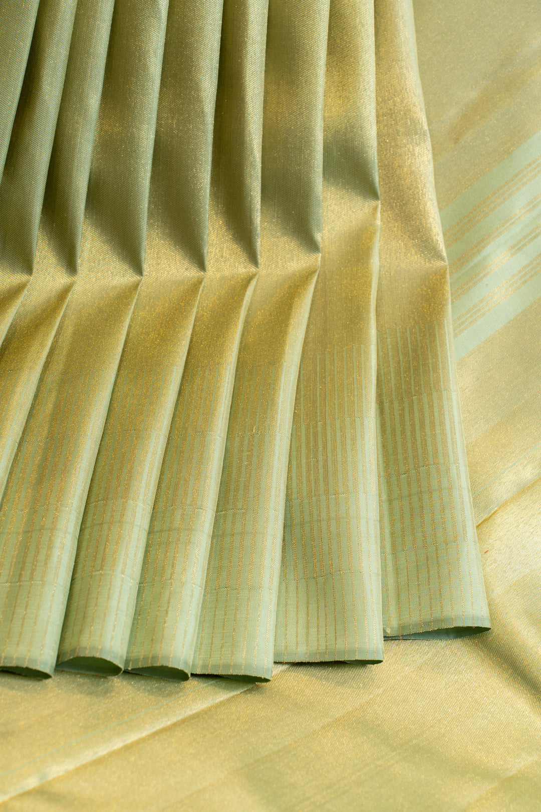 Mint green 8 Kol pure Kanchipuram silk saree