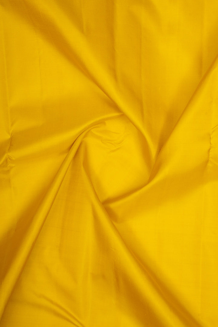 Yellow Small Border Pure Kanchipuram Silk Saree
