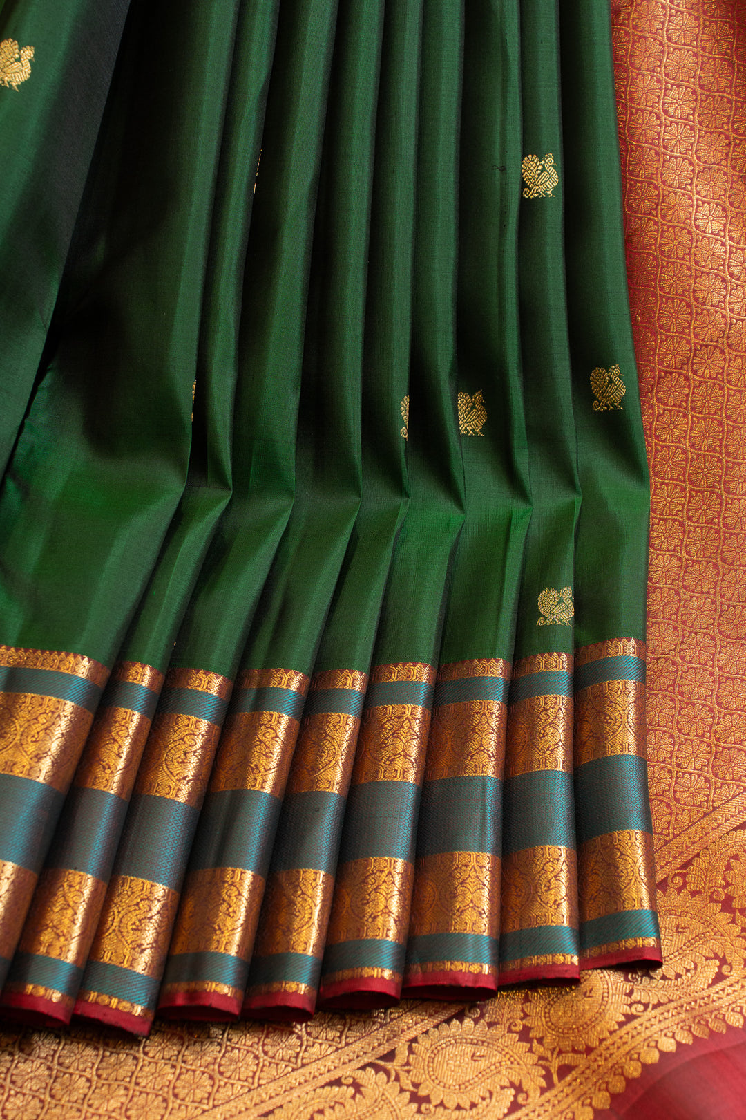 Bottle green Varisaipettu traditional pure Kanchipuram silk saree