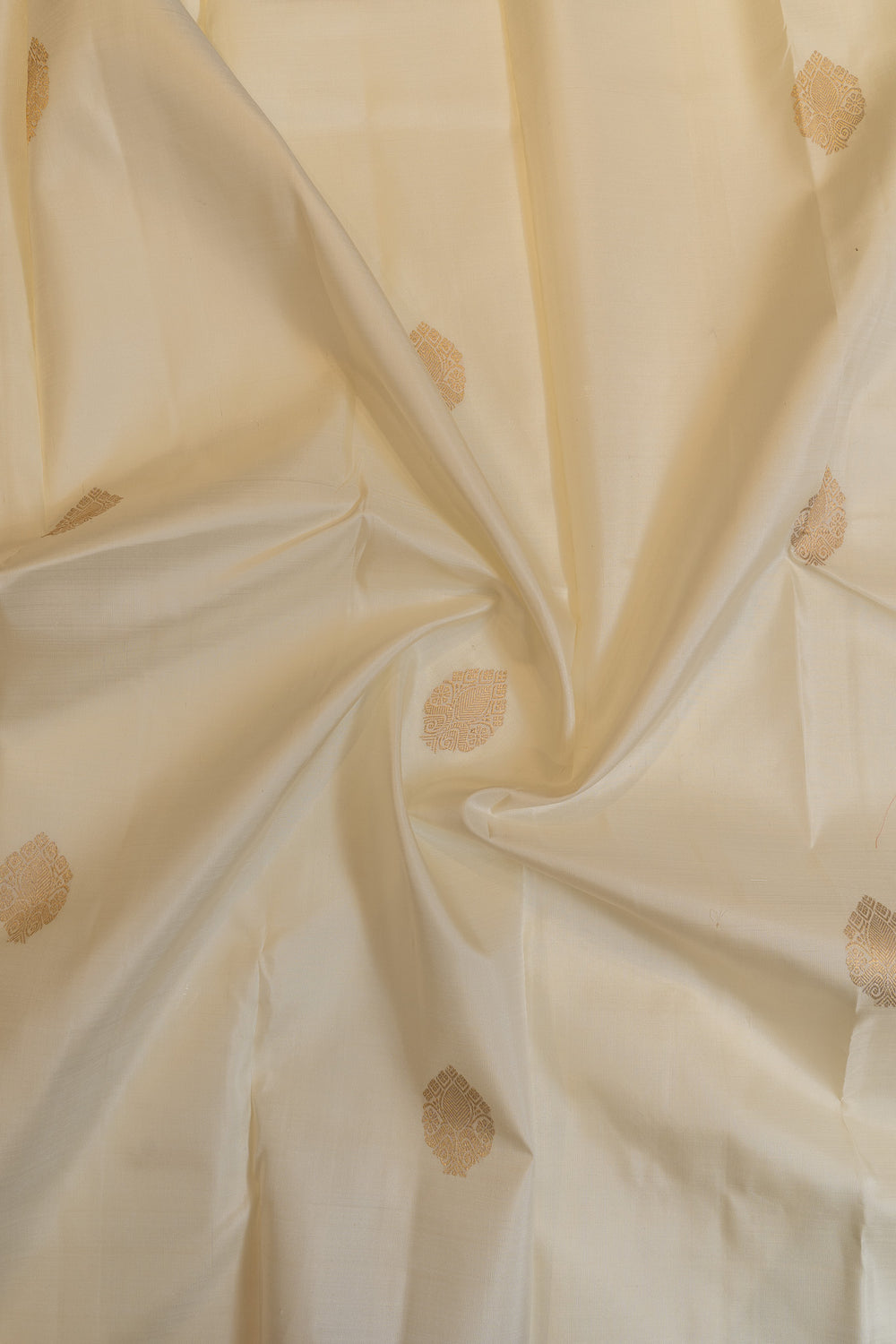 Pearl white and jamun pure Kanchipuram silk saree