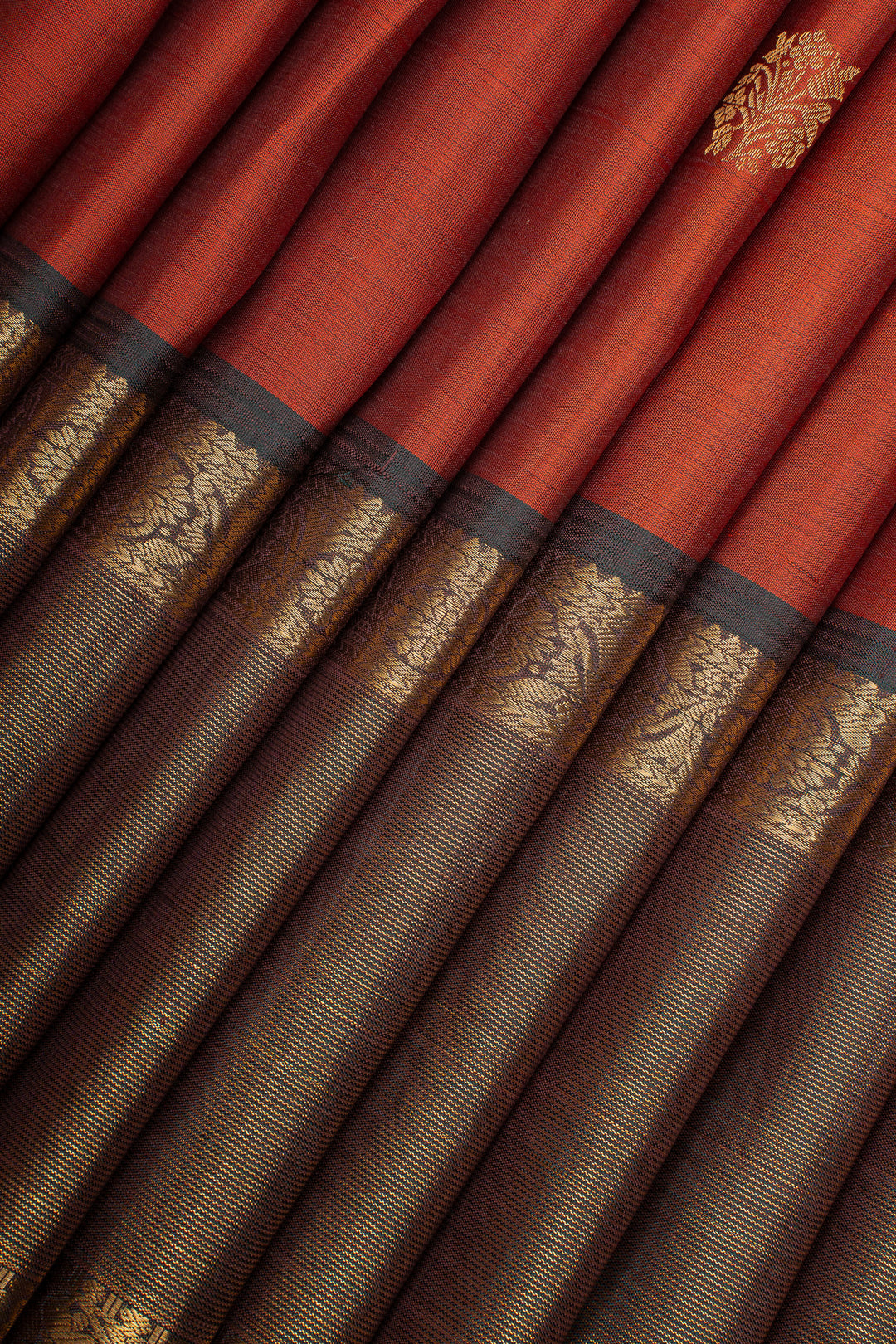 Rust Orange Vairaoosi Border Pure Kanchipuram Silk Saree